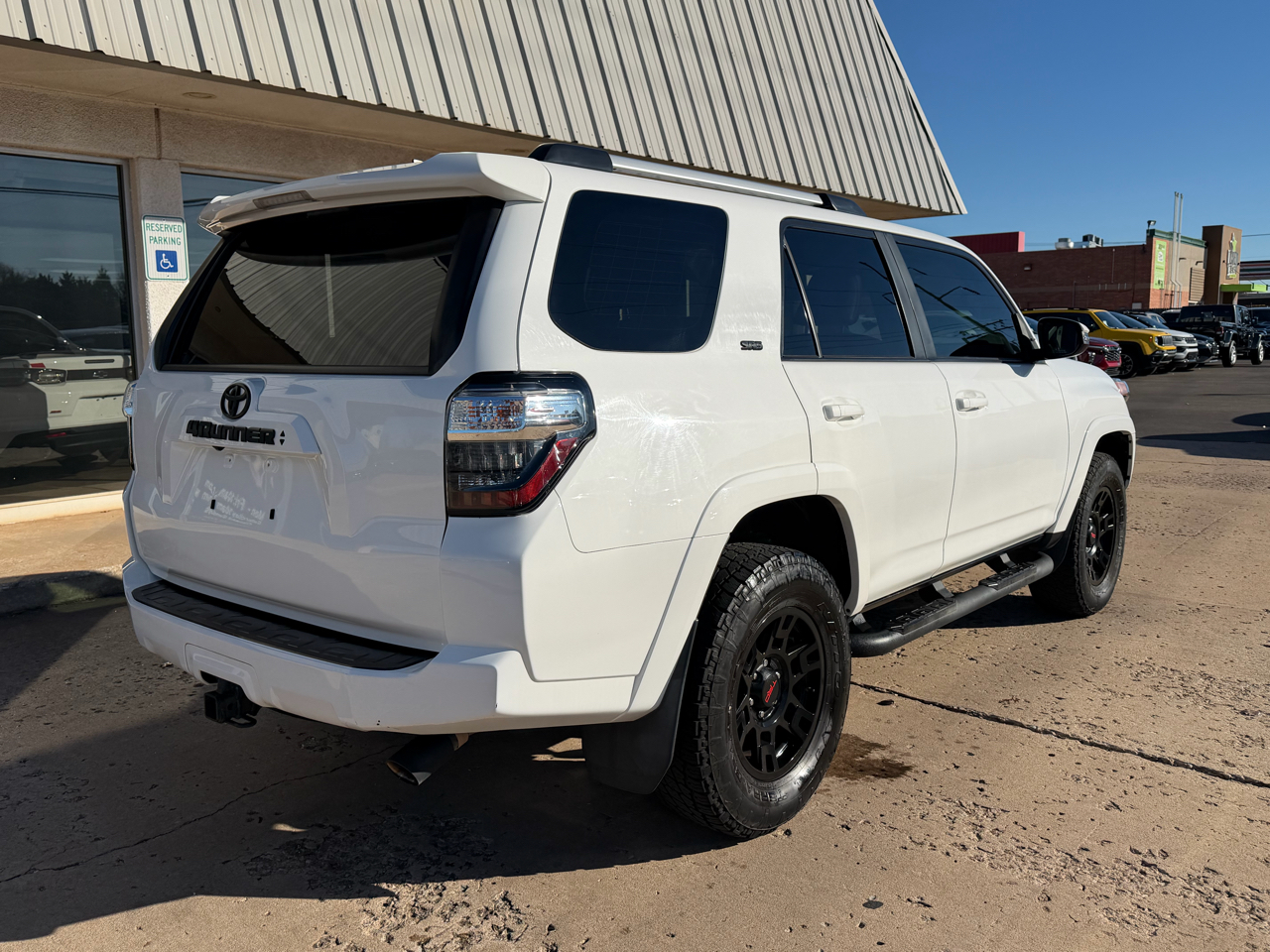 Toyota 4Runner SR5 4WD V6 2020
