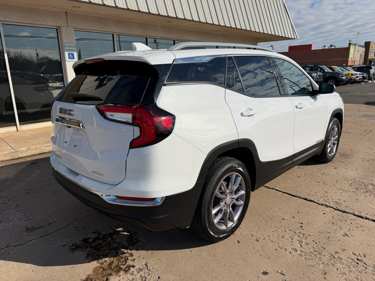 GMC Terrain AWD 4dr SLT 2023