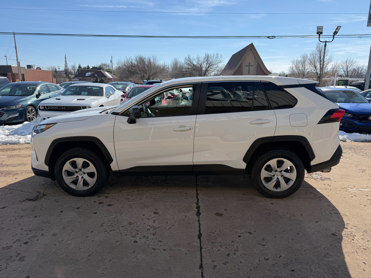 Toyota RAV4 LE AWD (Natl) 2024