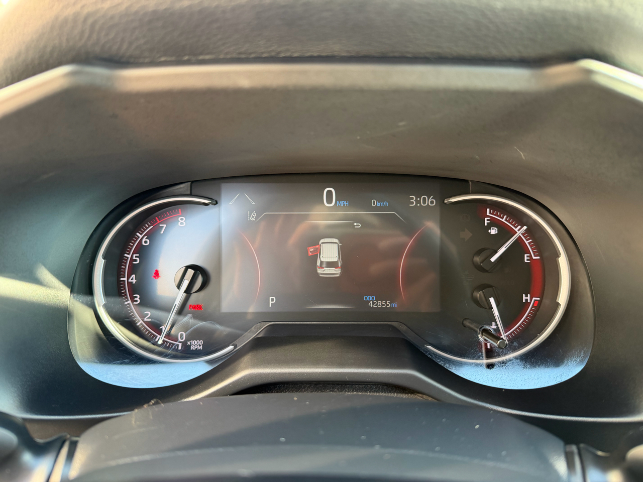 Toyota RAV4 LE AWD (Natl) 2024