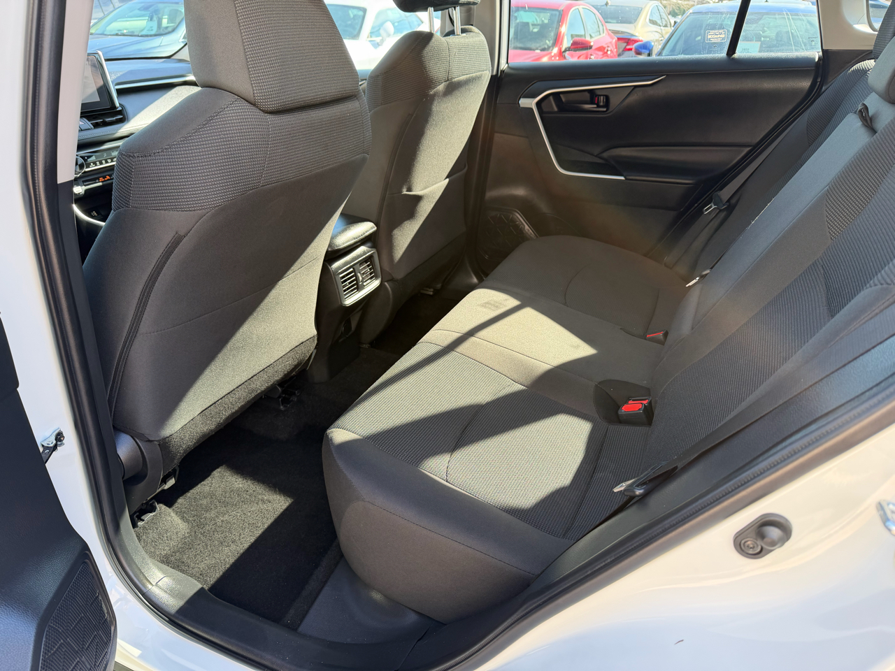 Toyota RAV4 LE AWD (Natl) 2024