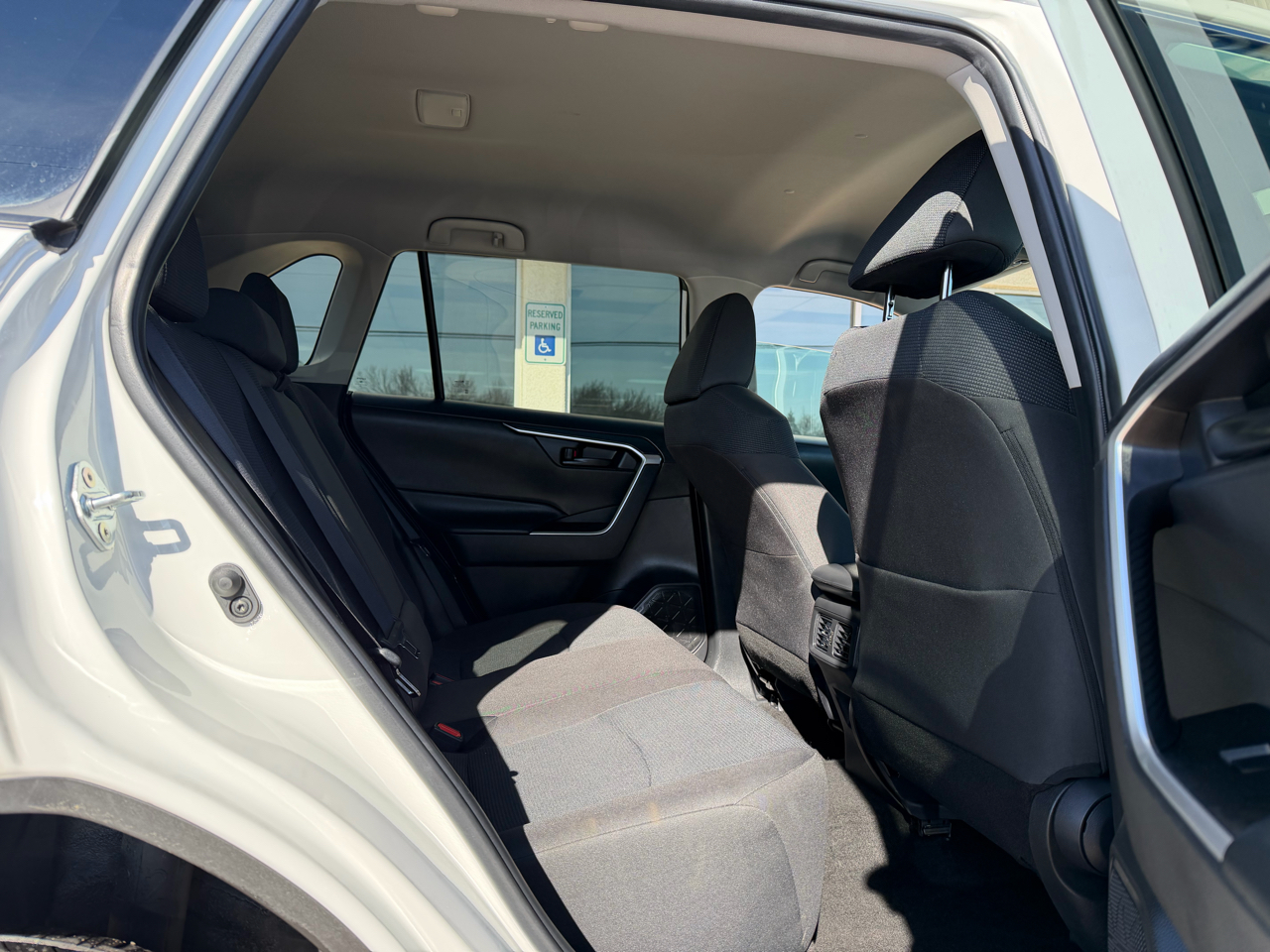 Toyota RAV4 LE AWD (Natl) 2024