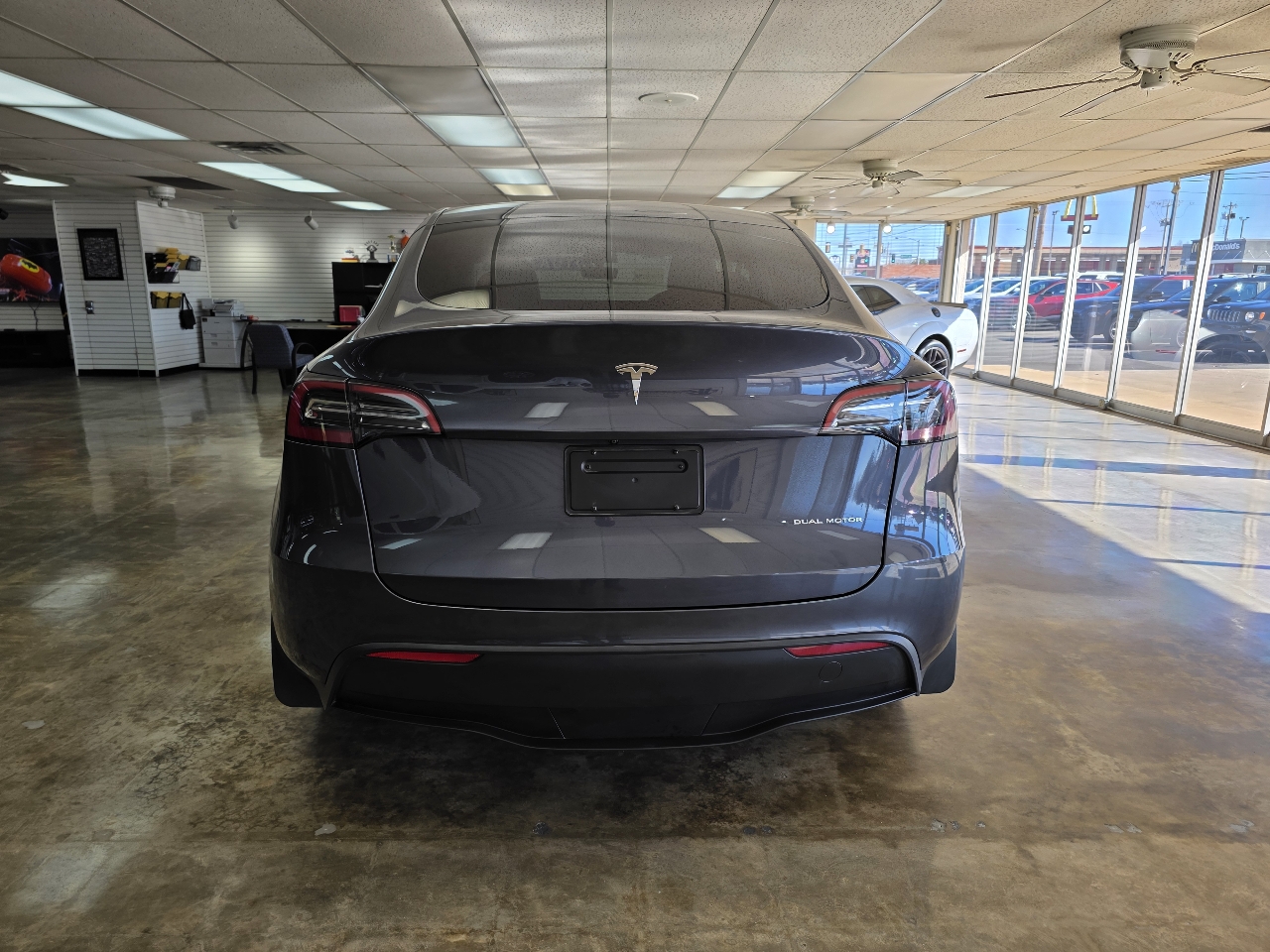 Tesla Model Y Long Range AWD 2023
