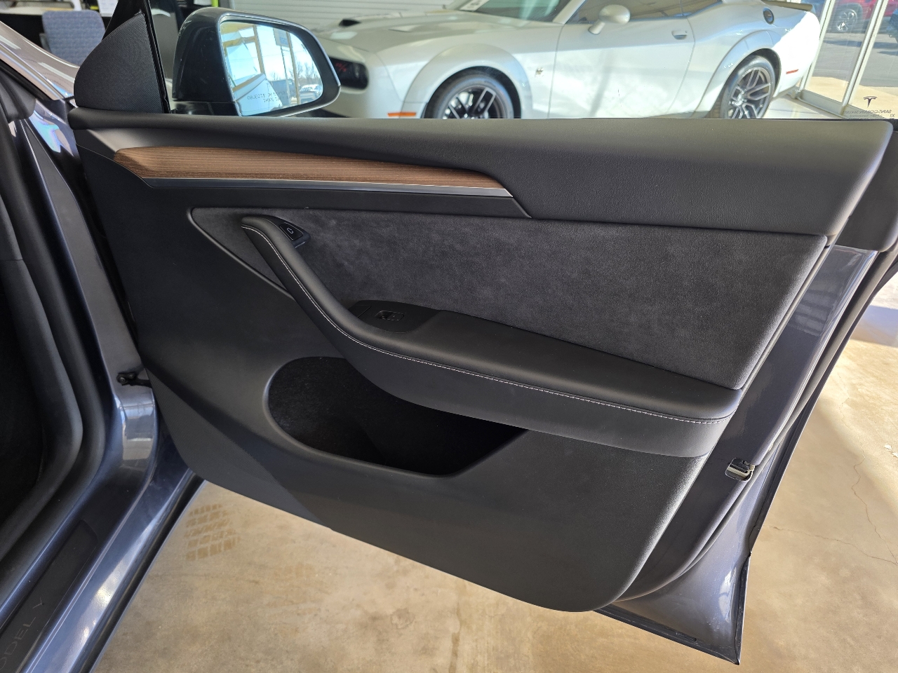 Tesla Model Y Long Range AWD 2023