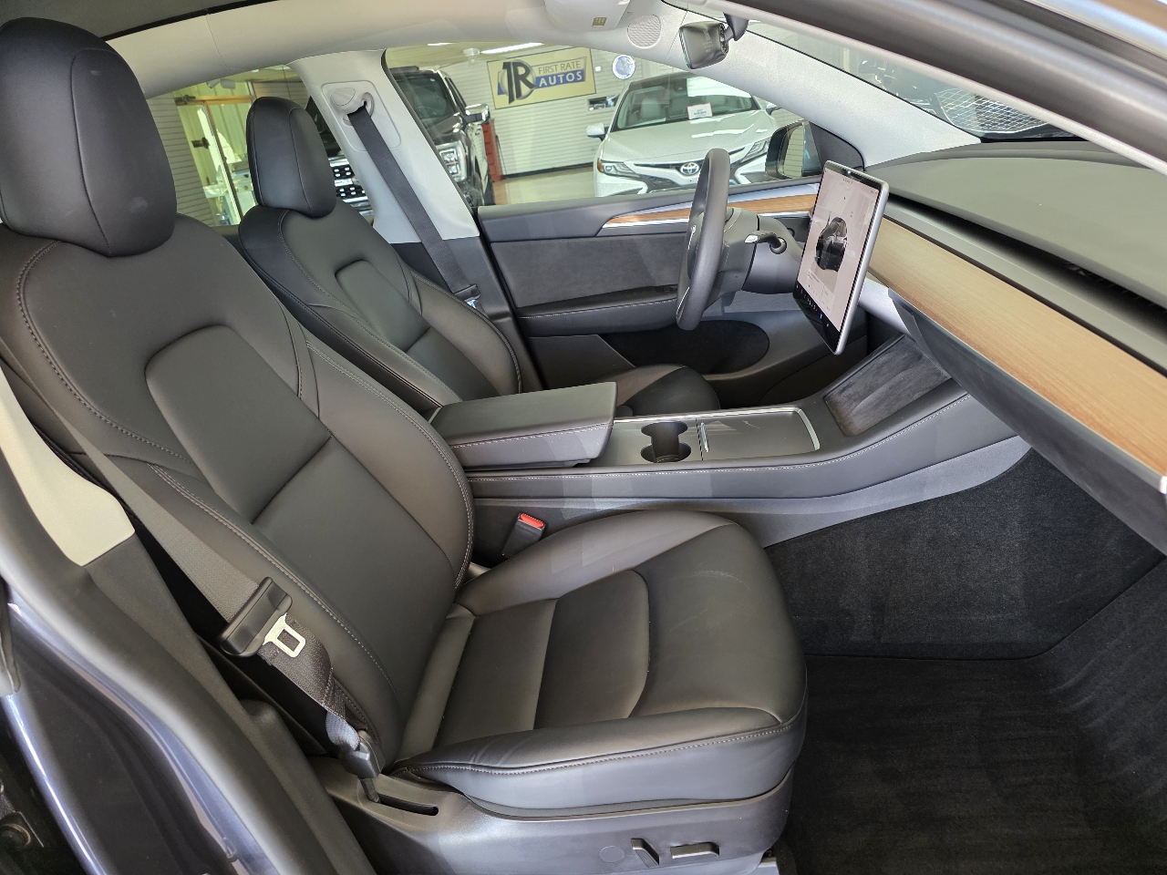 Tesla Model Y Long Range AWD 2023