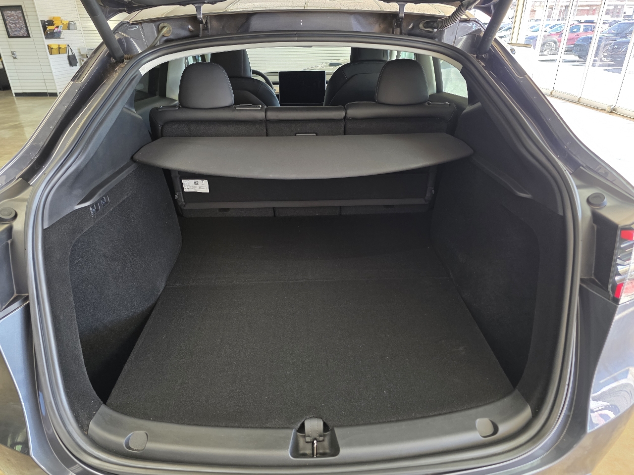 Tesla Model Y Long Range AWD 2023