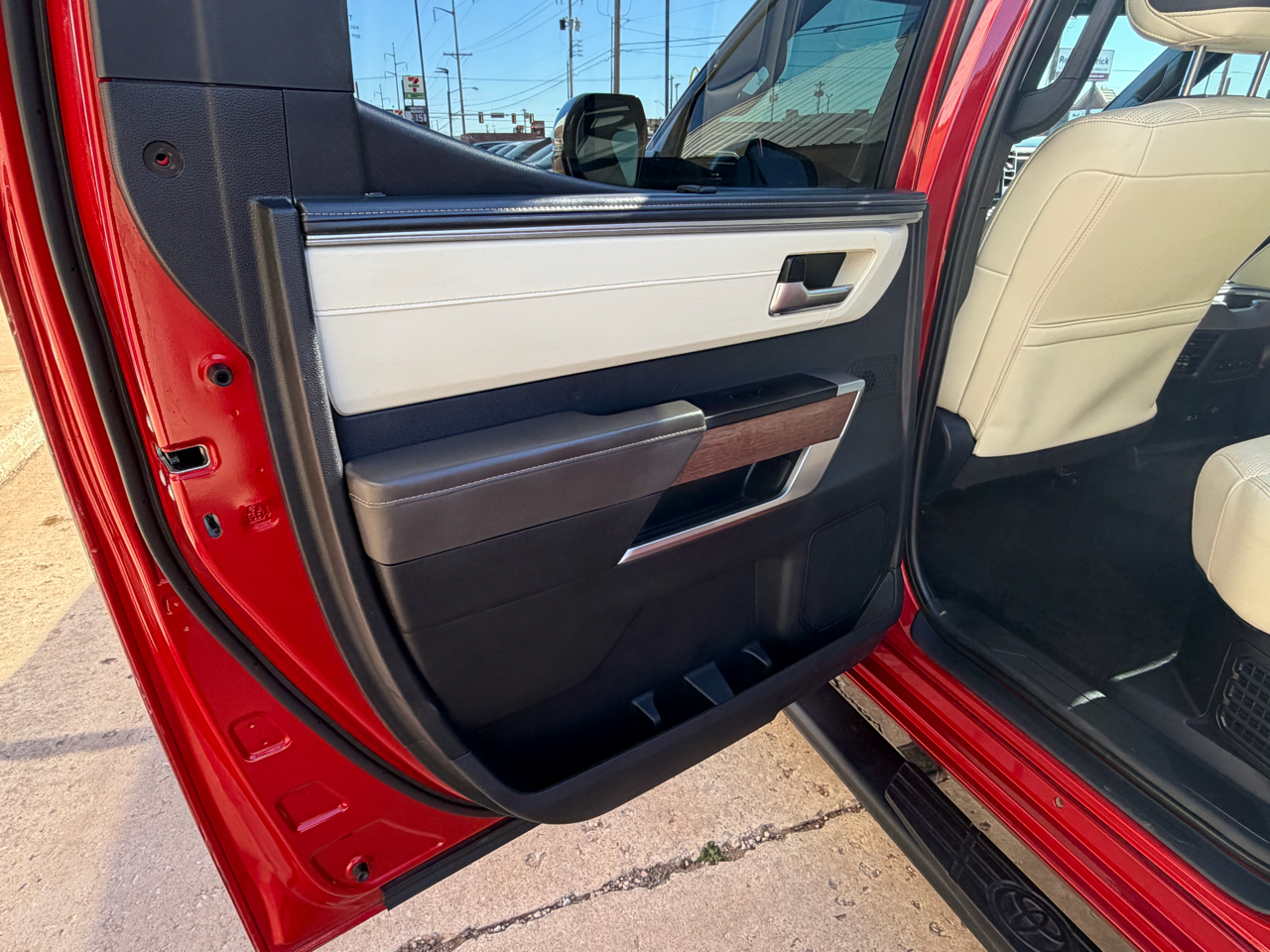 Toyota Tundra 4WD 1794 Edition Hybrid CrewMax 5.5' Bed (Natl) 2023