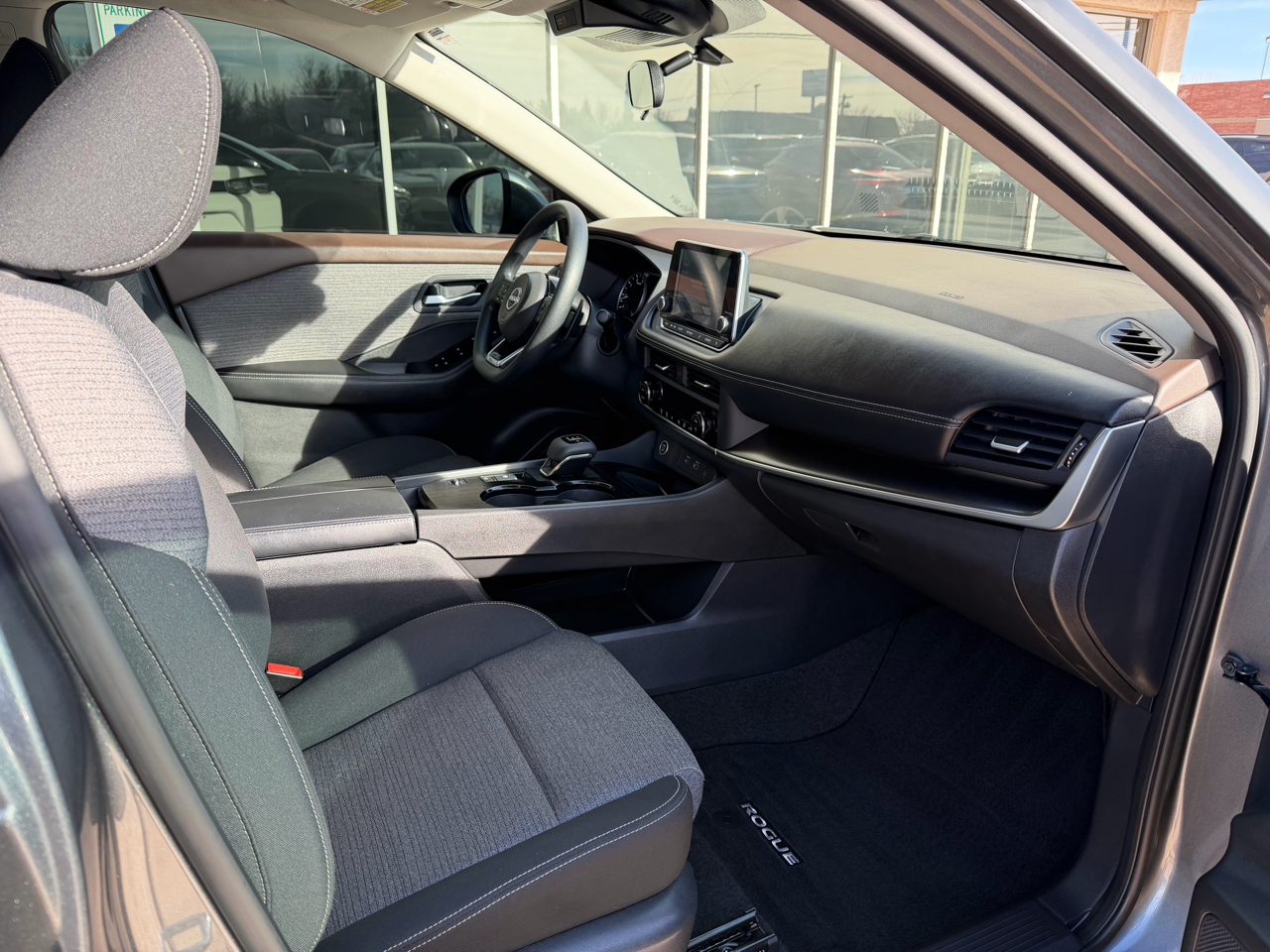 Nissan Rogue FWD SV 2023