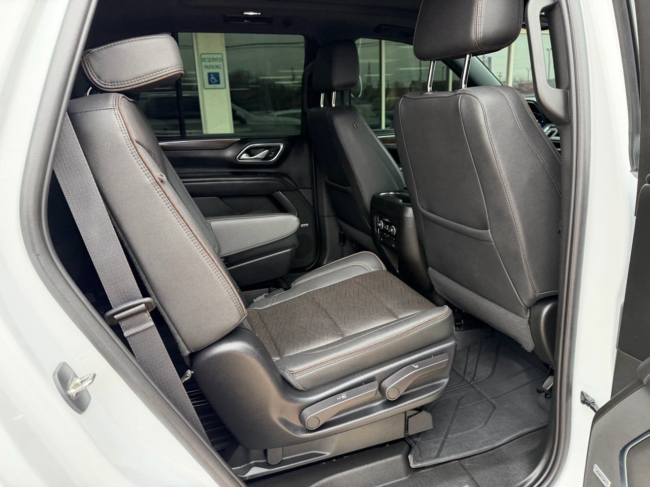 Chevrolet Tahoe 4WD 4dr High Country 2022