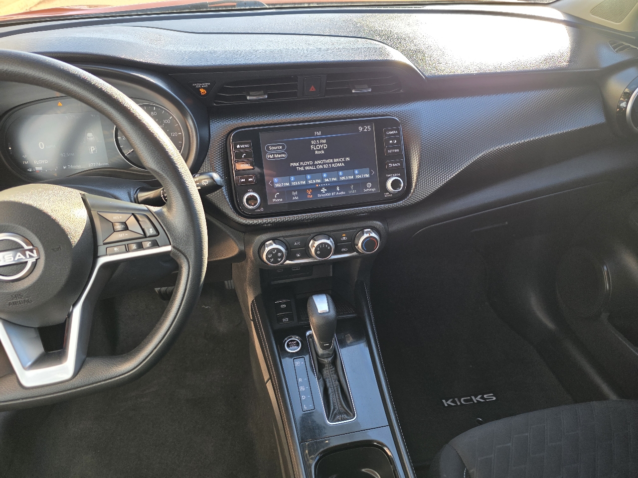 Nissan Kicks SV FWD 2023