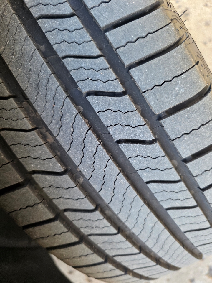 Chevrolet Equinox FWD 4dr RS 2023