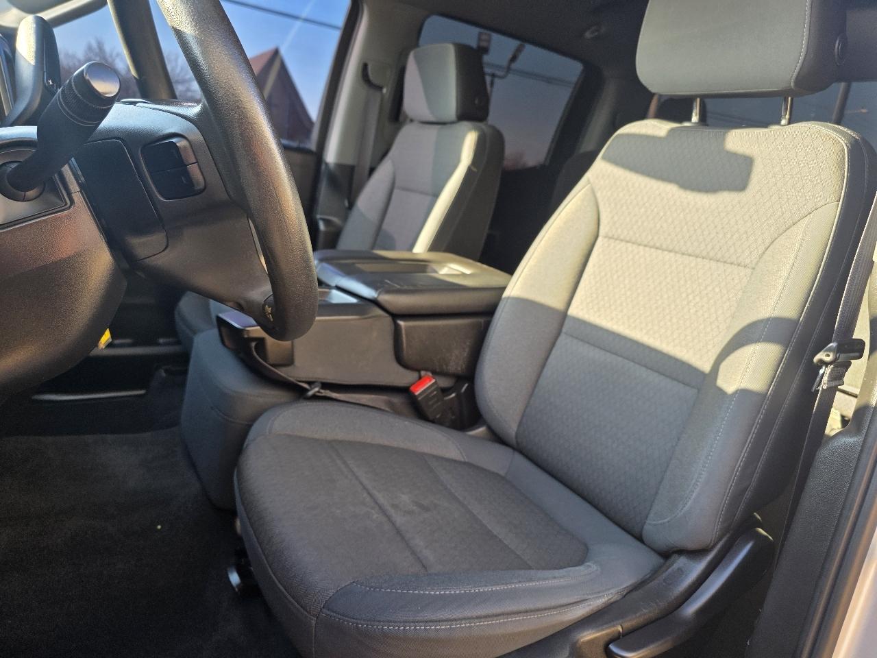 Chevrolet Silverado 1500 4WD Crew Cab 157" LT 2020