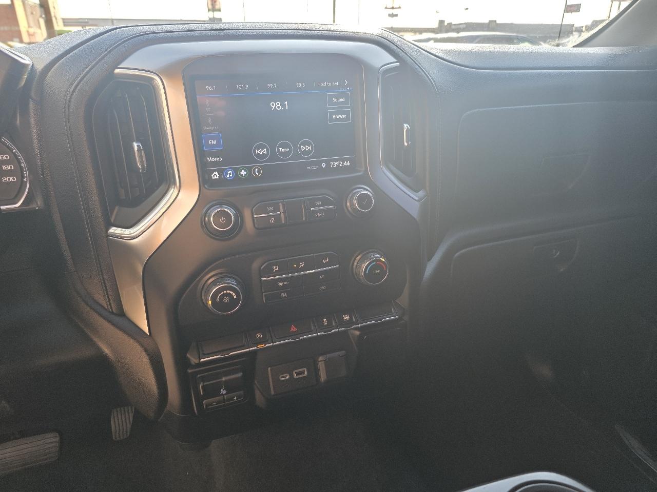 Chevrolet Silverado 1500 4WD Crew Cab 157" LT 2020