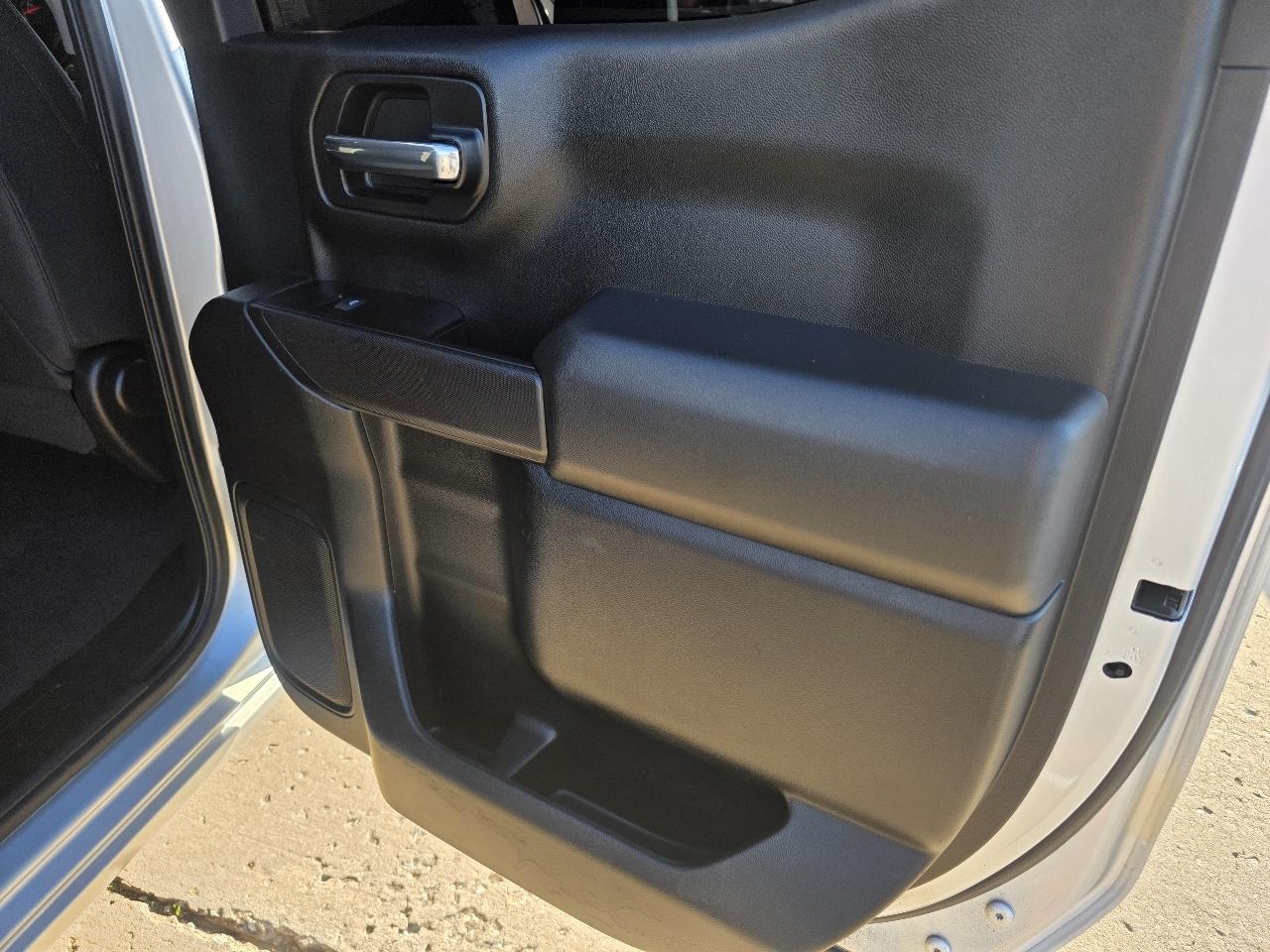 Chevrolet Silverado 1500 4WD Crew Cab 157" LT 2020