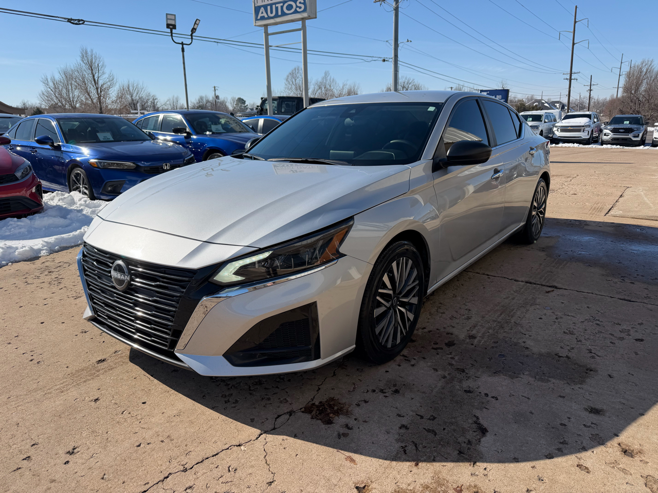 Nissan Altima 2.5 SV Sedan 2024