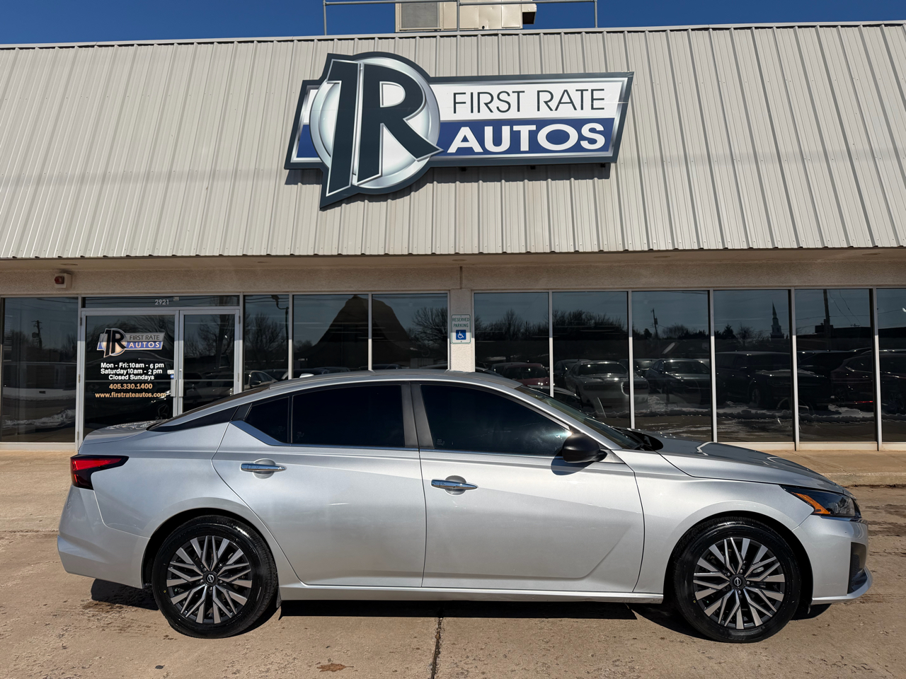 Nissan Altima 2.5 SV Sedan 2024