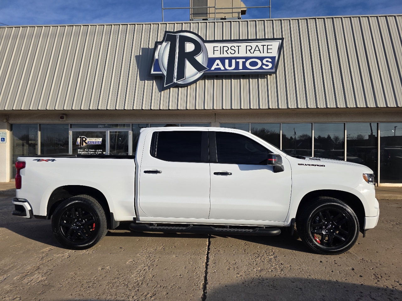 Chevrolet Silverado 1500 4WD Crew Cab 147" RST 2023