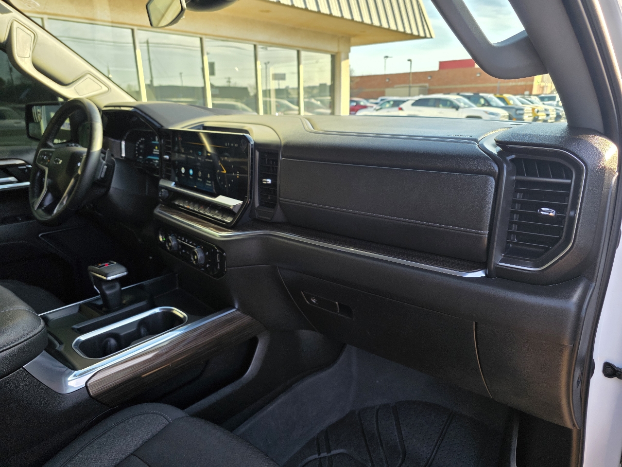 Chevrolet Silverado 1500 4WD Crew Cab 147" RST 2023