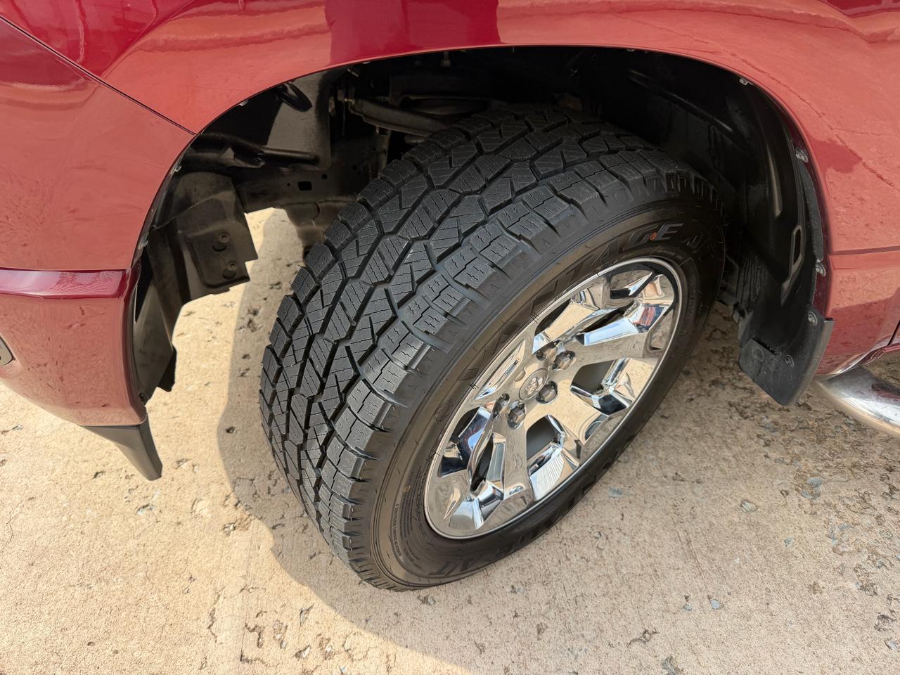 RAM 1500 Big Horn 4x4 Crew Cab 5'7" Box 2021