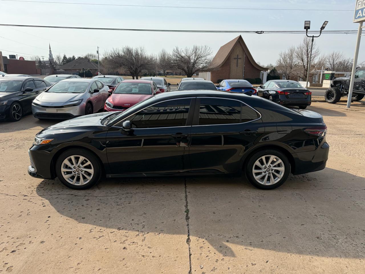 Toyota Camry LE Auto (Natl) 2023