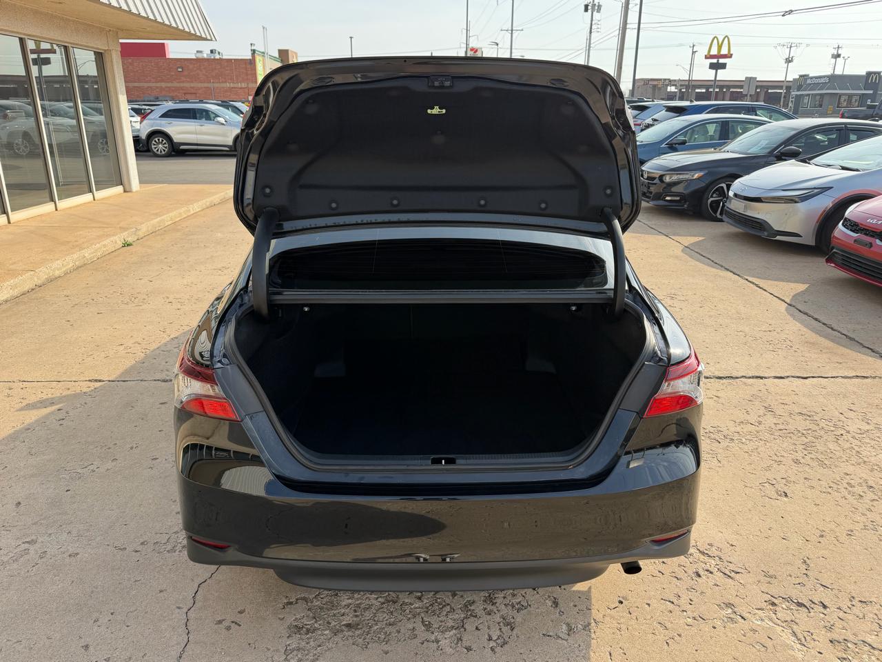 Toyota Camry LE Auto (Natl) 2023