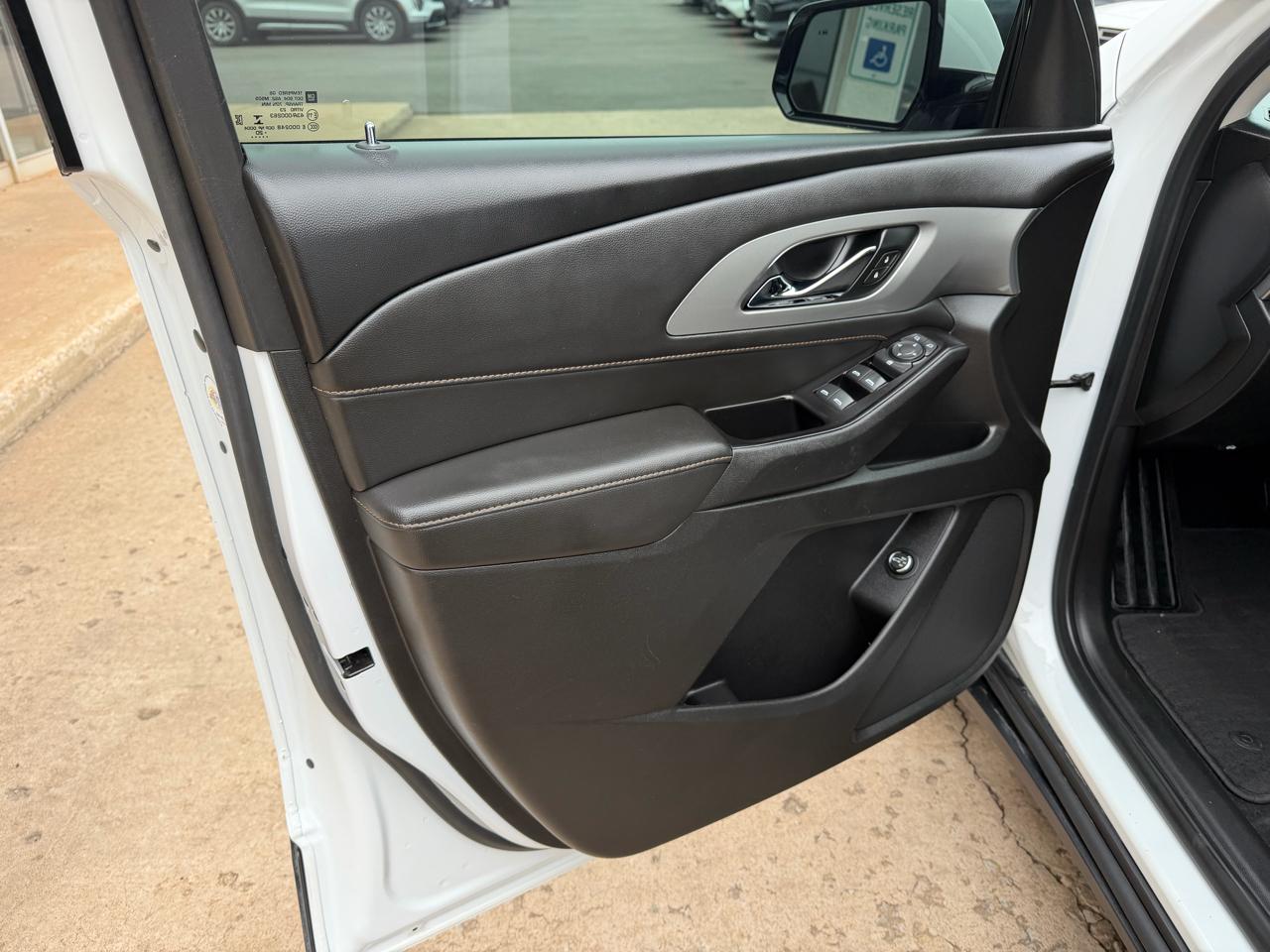 Chevrolet Traverse FWD 4dr LT Cloth w/1LT 2020