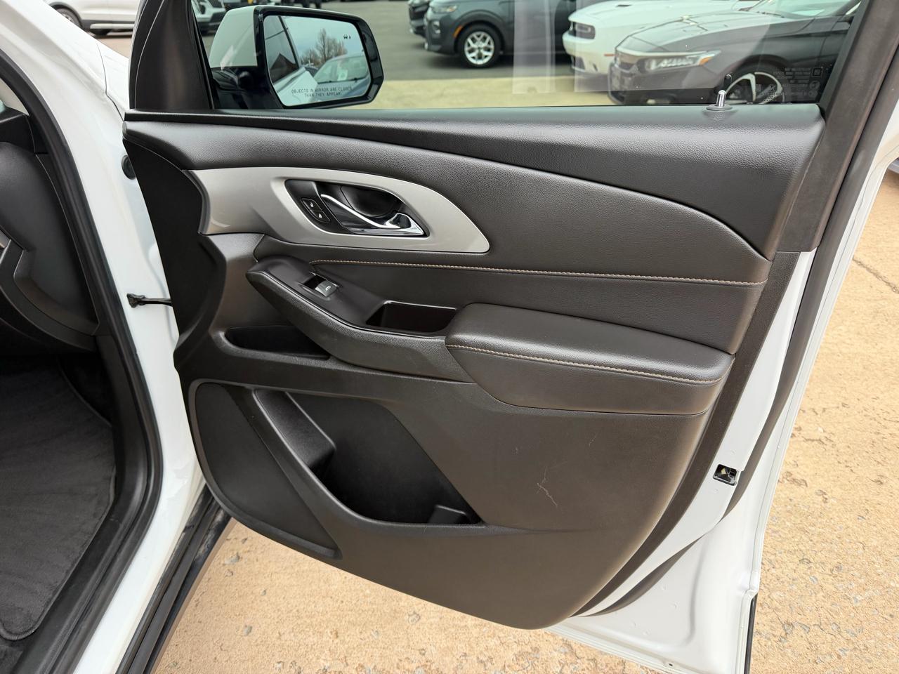 Chevrolet Traverse FWD 4dr LT Cloth w/1LT 2020