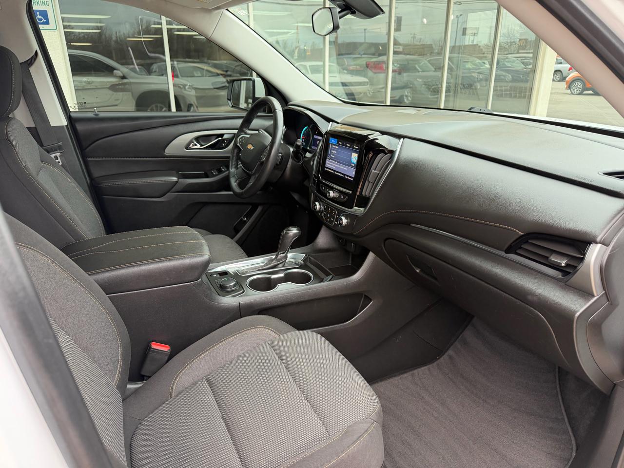 Chevrolet Traverse FWD 4dr LT Cloth w/1LT 2020