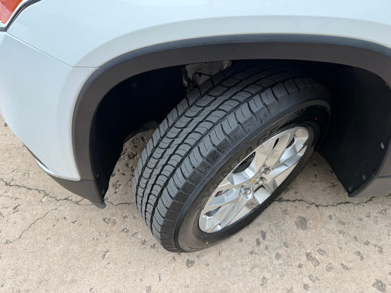 Chevrolet Traverse FWD 4dr LT Cloth w/1LT 2020