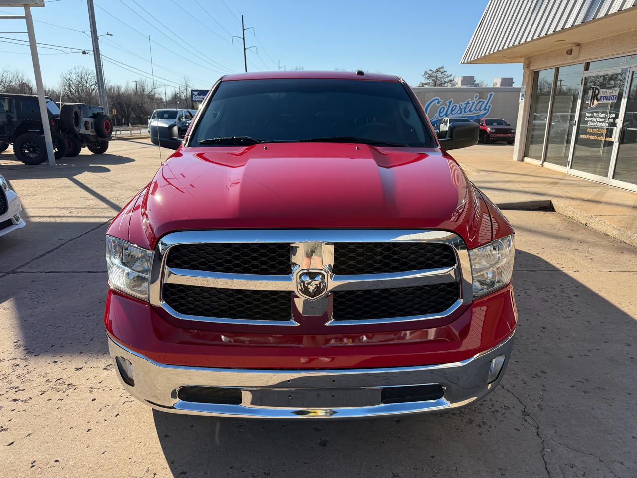 RAM 1500 Classic Tradesman 4x4 Crew Cab 5'7" Box 2023