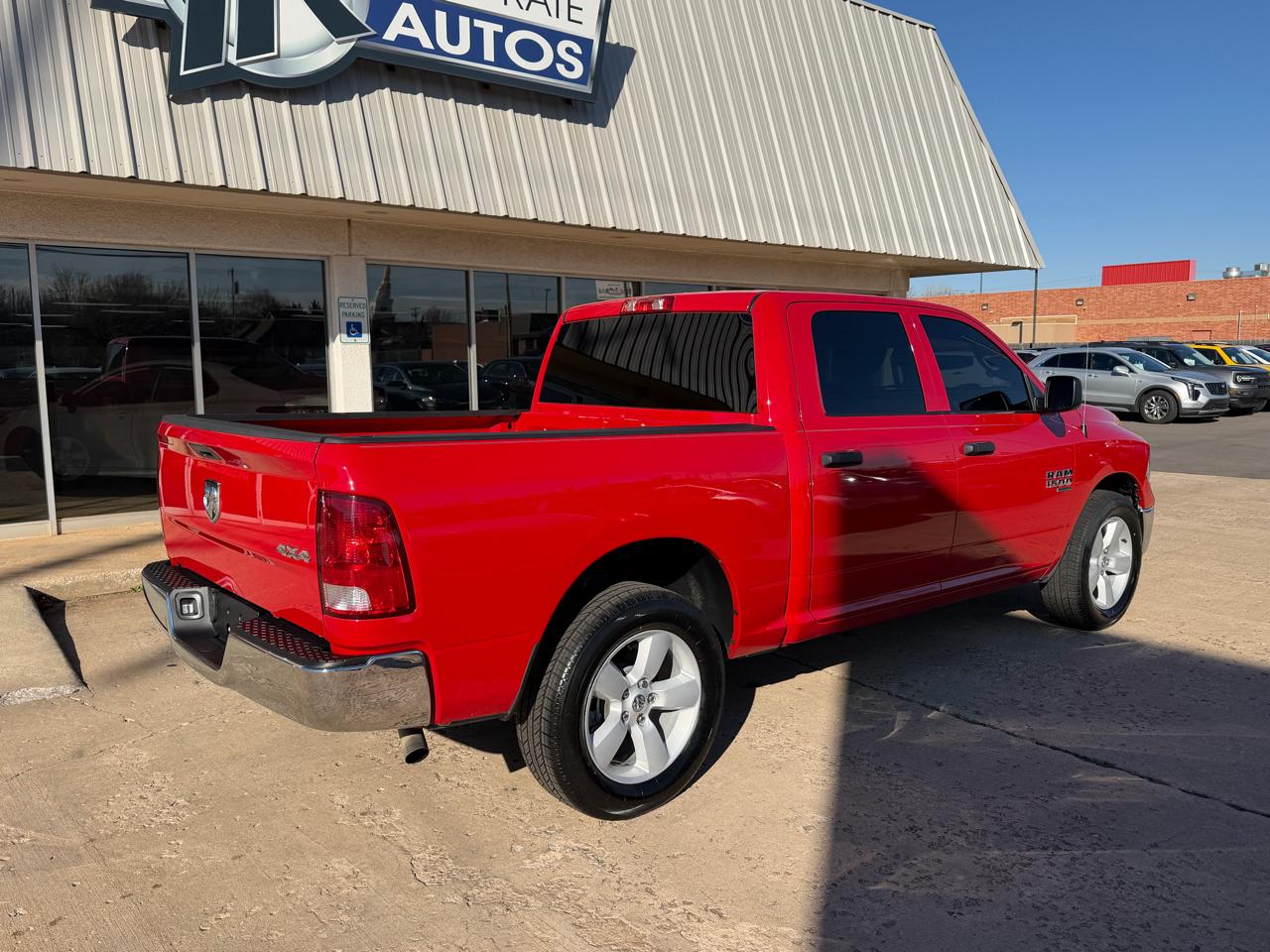 RAM 1500 Classic Tradesman 4x4 Crew Cab 5'7" Box 2023