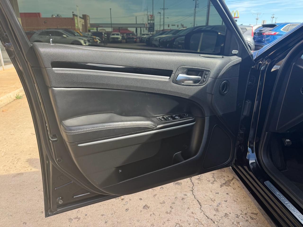 Chrysler 300 300S RWD 2023