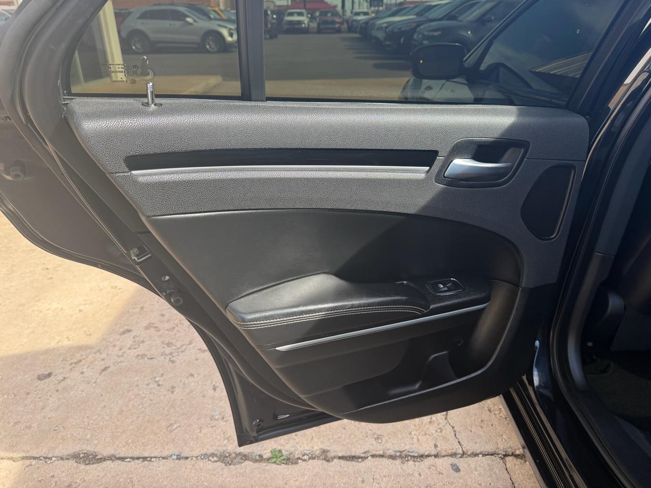 Chrysler 300 300S RWD 2023