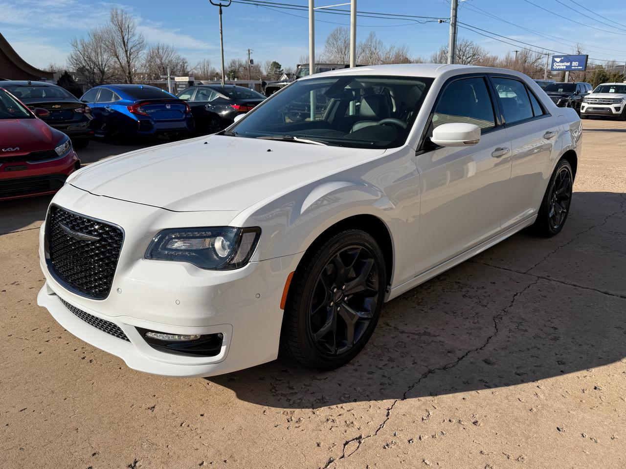 Chrysler 300 Touring L RWD 2023