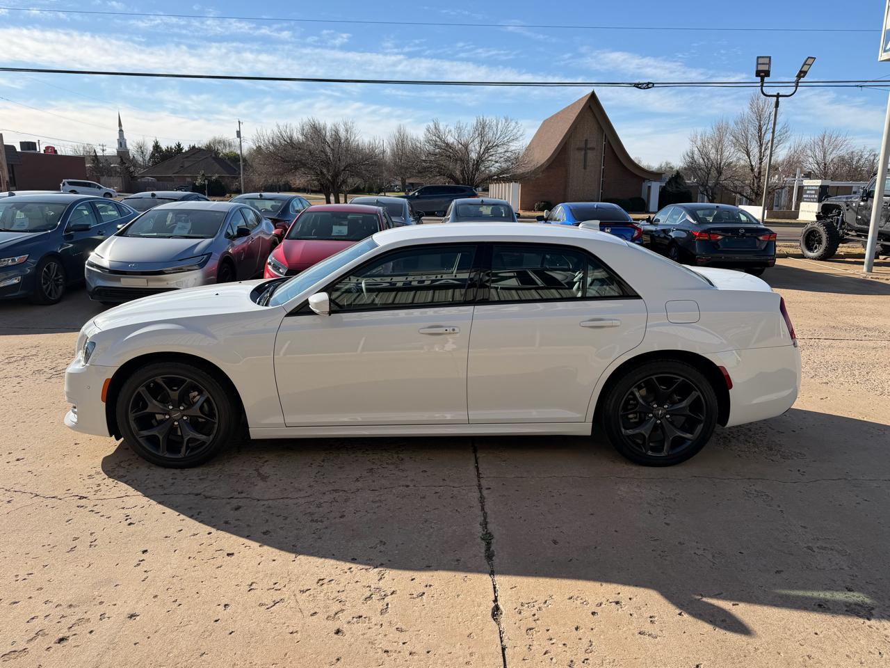 Chrysler 300 Touring L RWD 2023