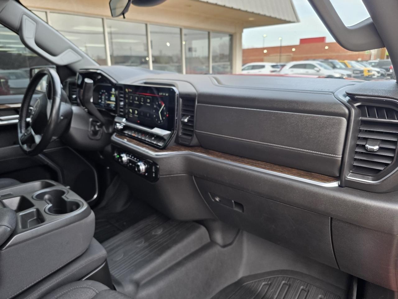 GMC Sierra 1500 2WD Crew Cab 147" Elevation 2022