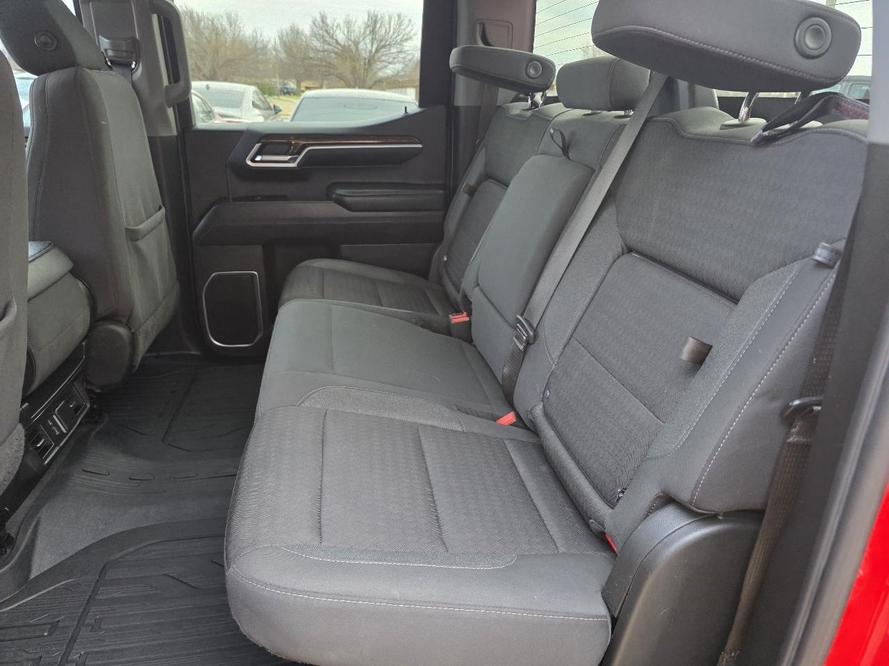 GMC Sierra 1500 2WD Crew Cab 147" Elevation 2022