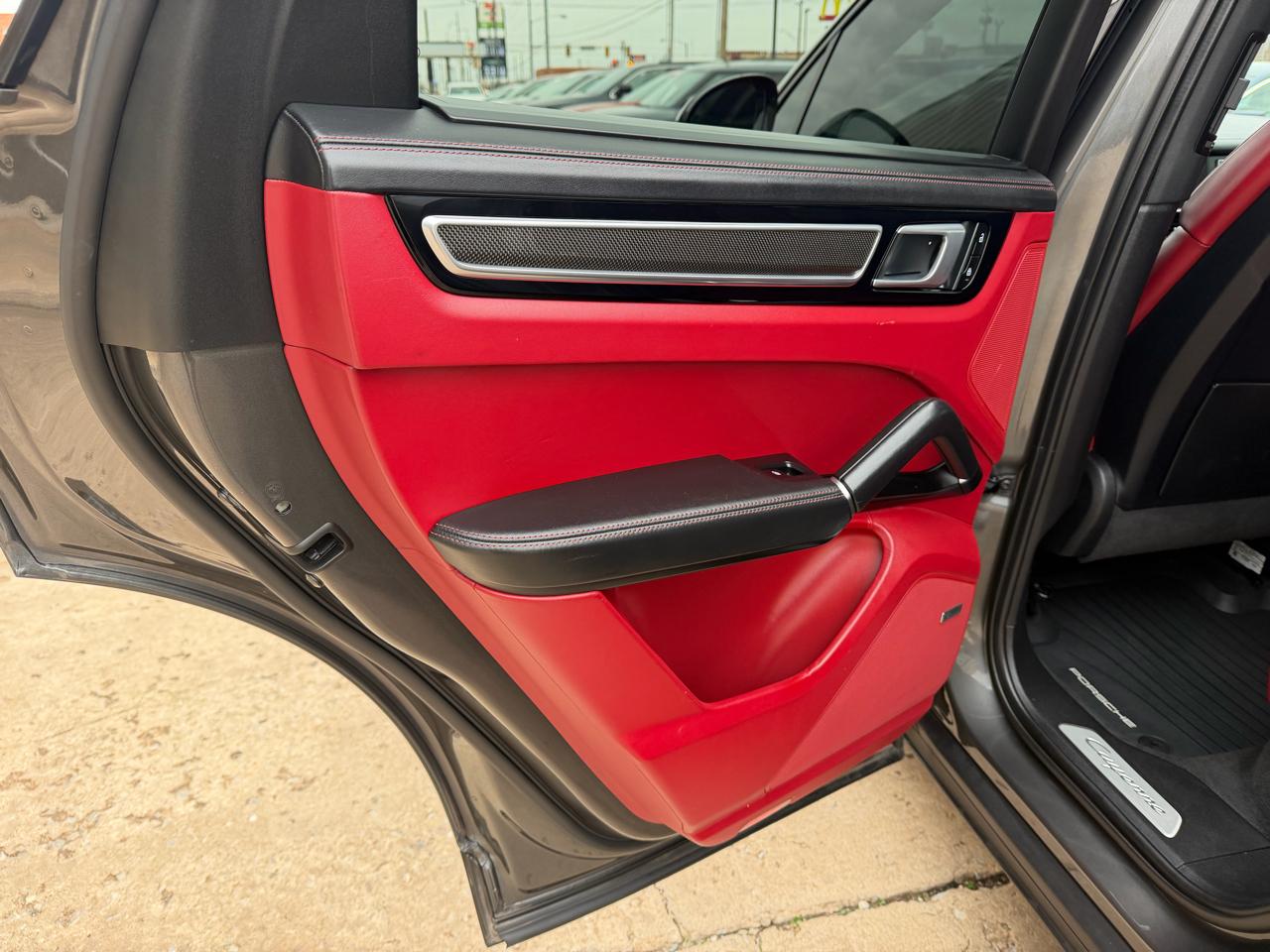 Porsche Cayenne Coupe AWD 2022