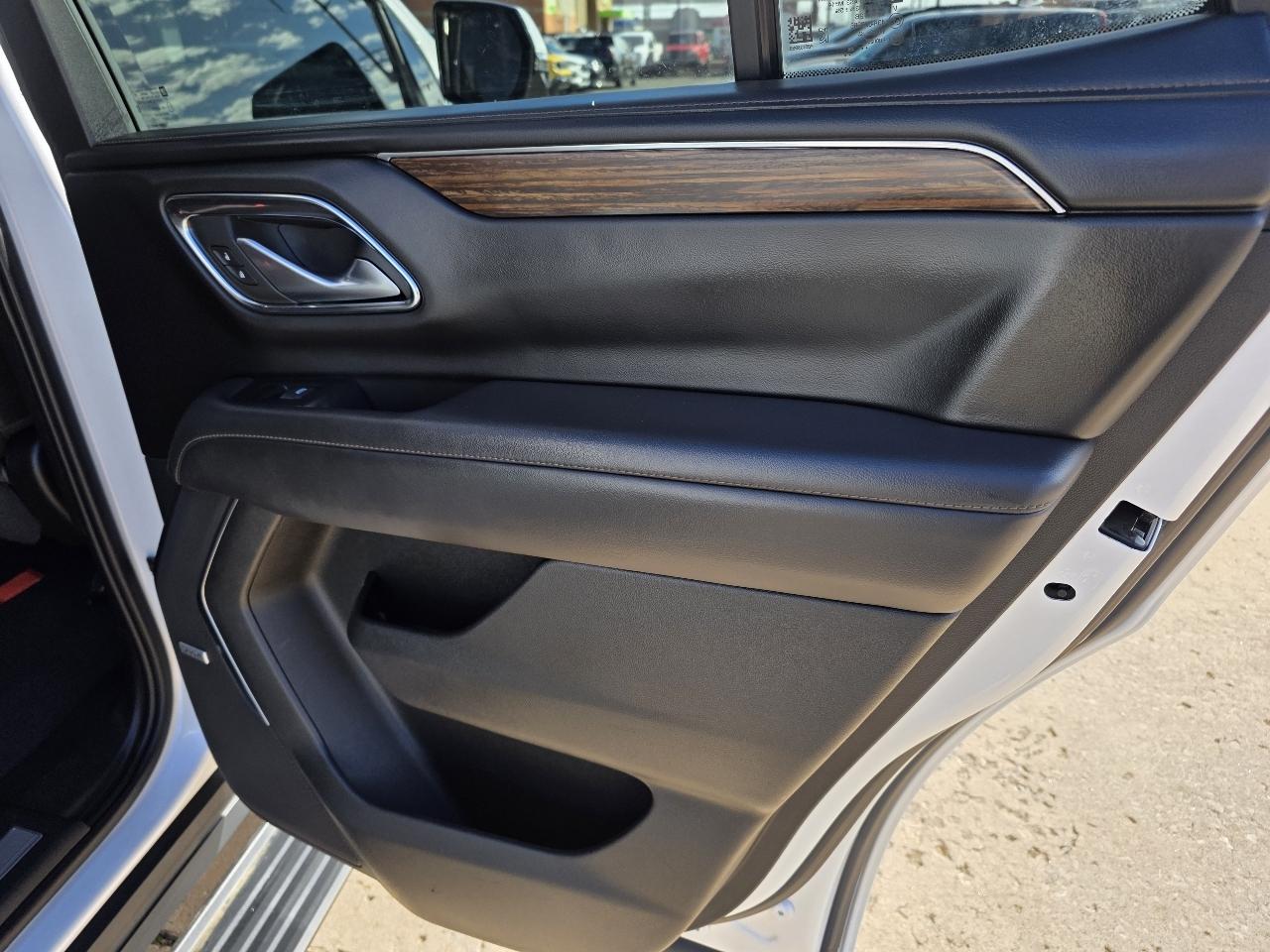 Chevrolet Tahoe 4WD 4dr High Country 2022