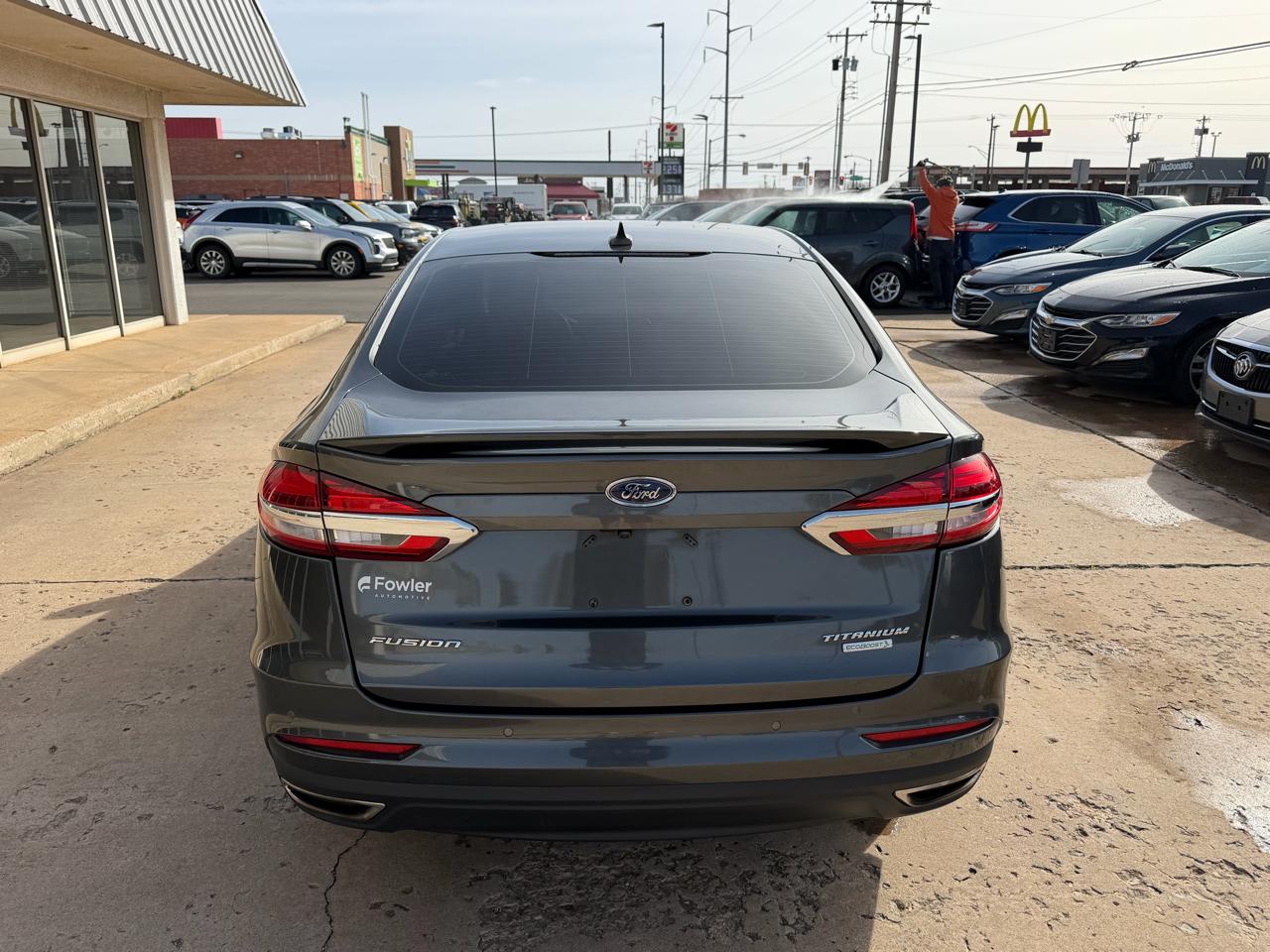Ford Fusion Titanium FWD 2020