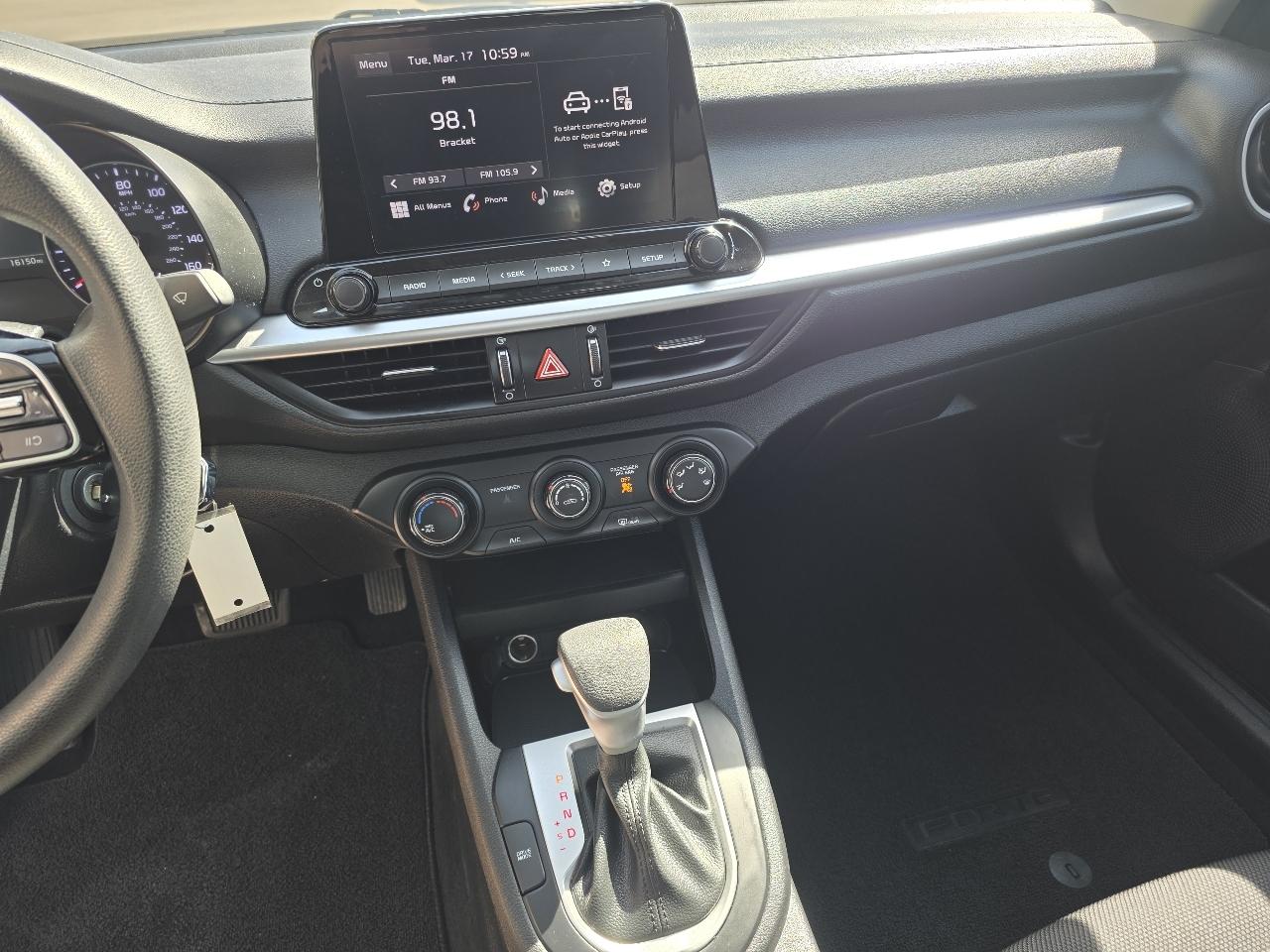 Kia Forte LXS IVT 2024