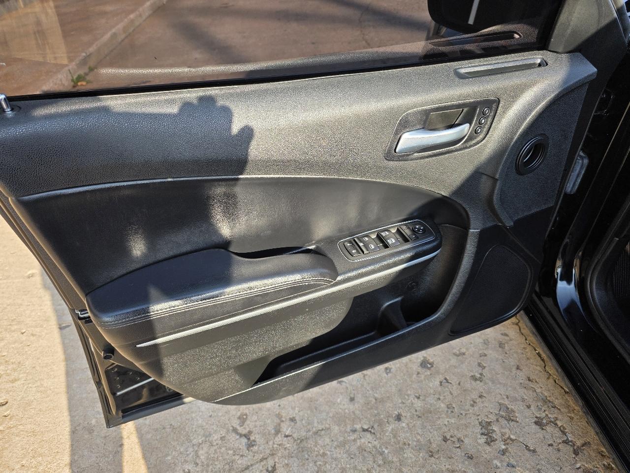 Dodge Charger SXT RWD 2022