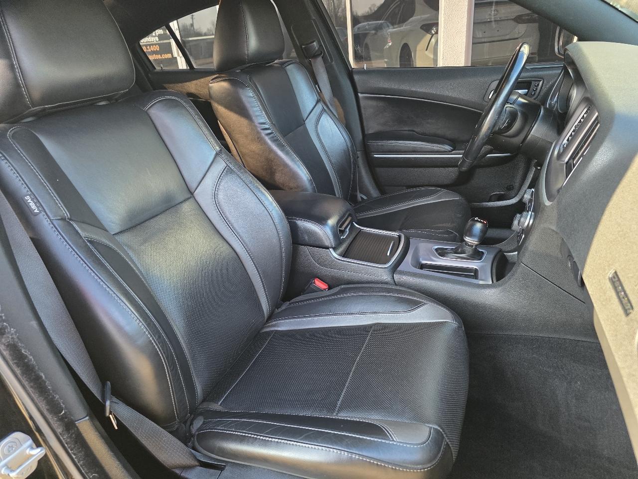 Dodge Charger SXT RWD 2022