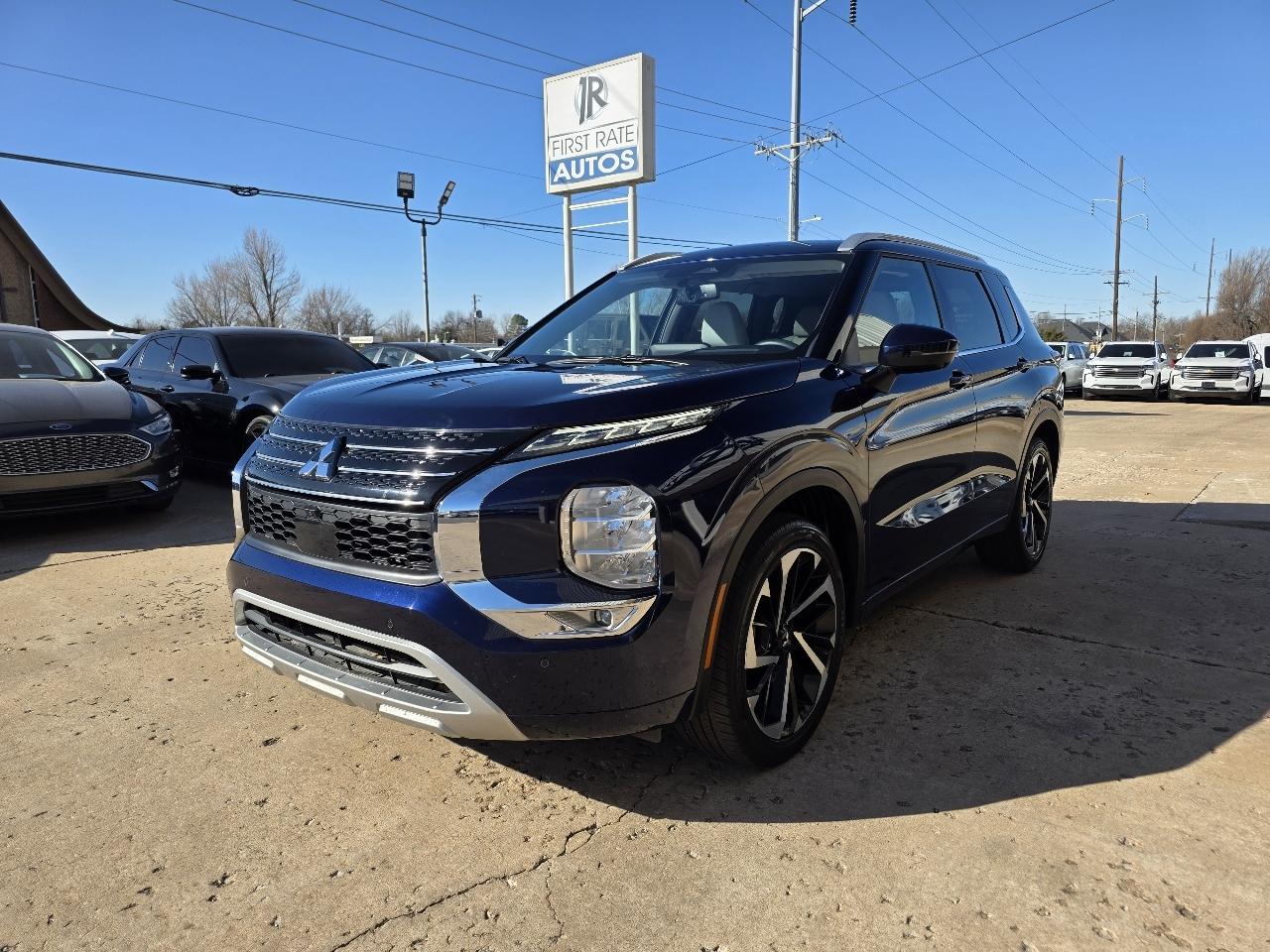 Mitsubishi Outlander SEL FWD 2024