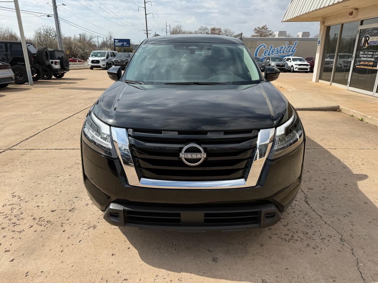 Nissan Pathfinder SV 2WD 2022