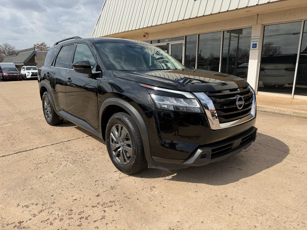 2022 Nissan Pathfinder SV 2WD