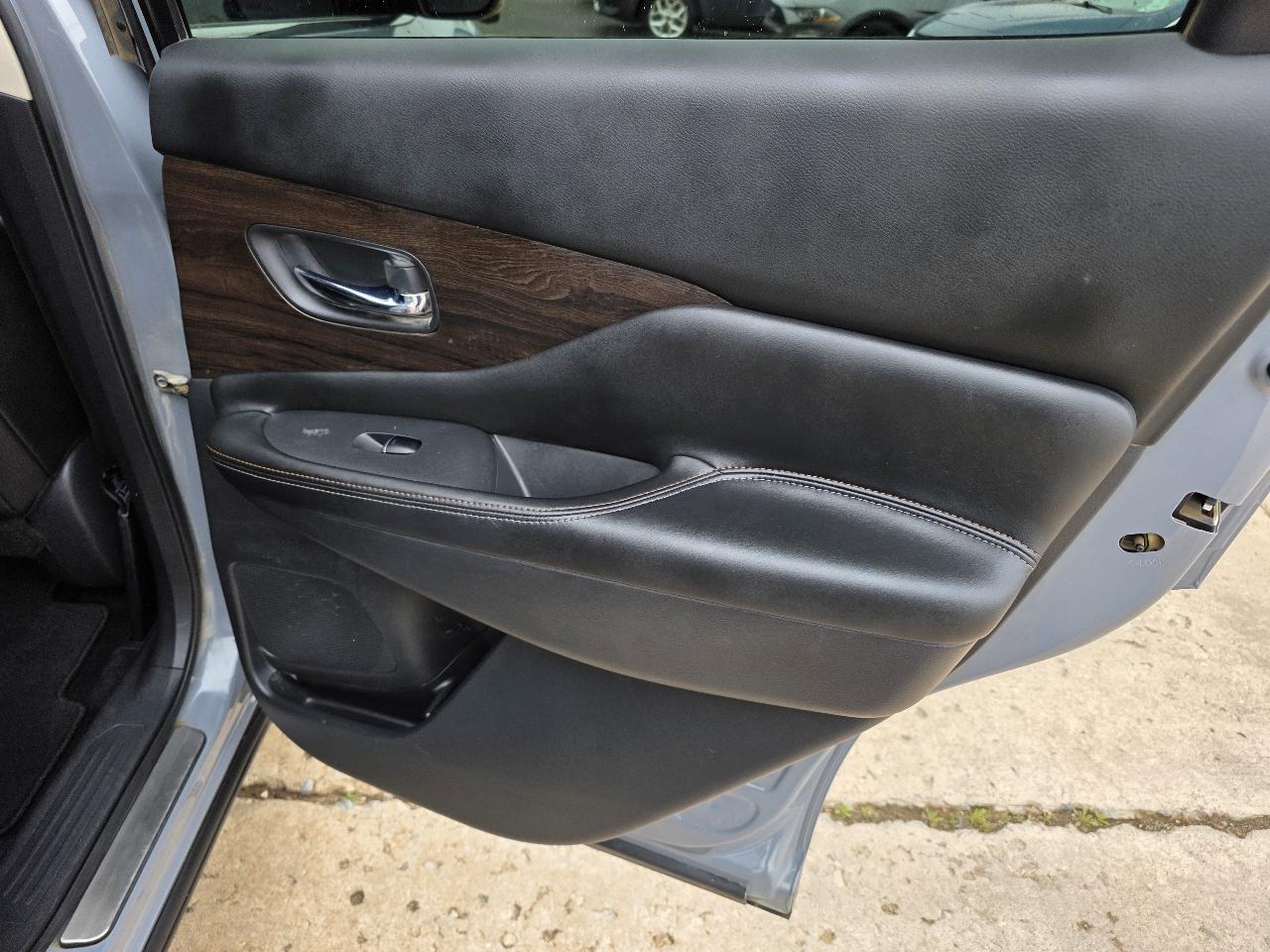 Nissan Murano FWD Platinum 2021