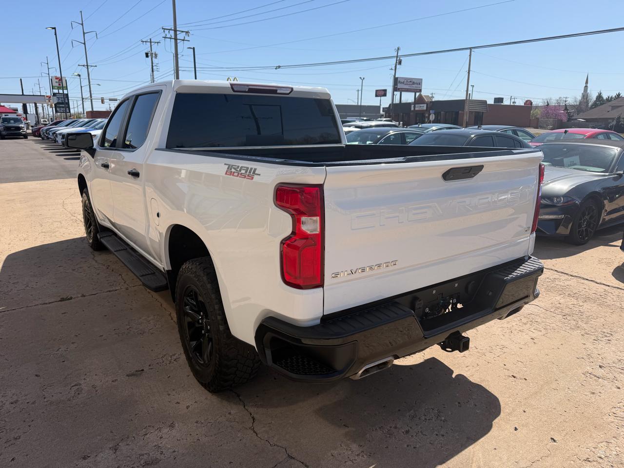 Chevrolet Silverado 1500 LTD 4WD Crew Cab 147" LT Trail Boss 2022