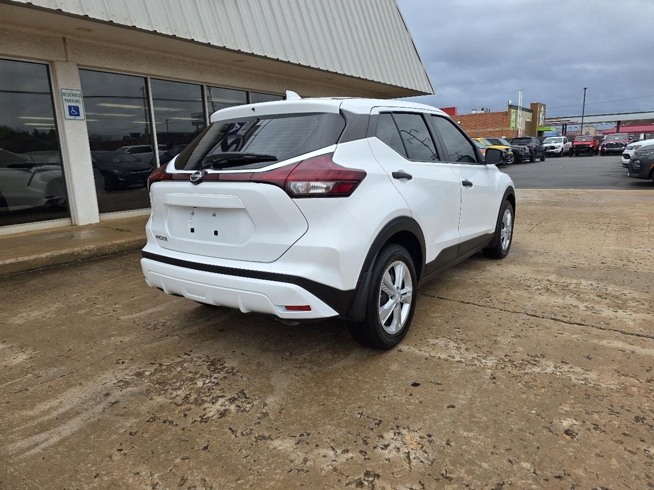 Nissan Kicks S FWD 2024