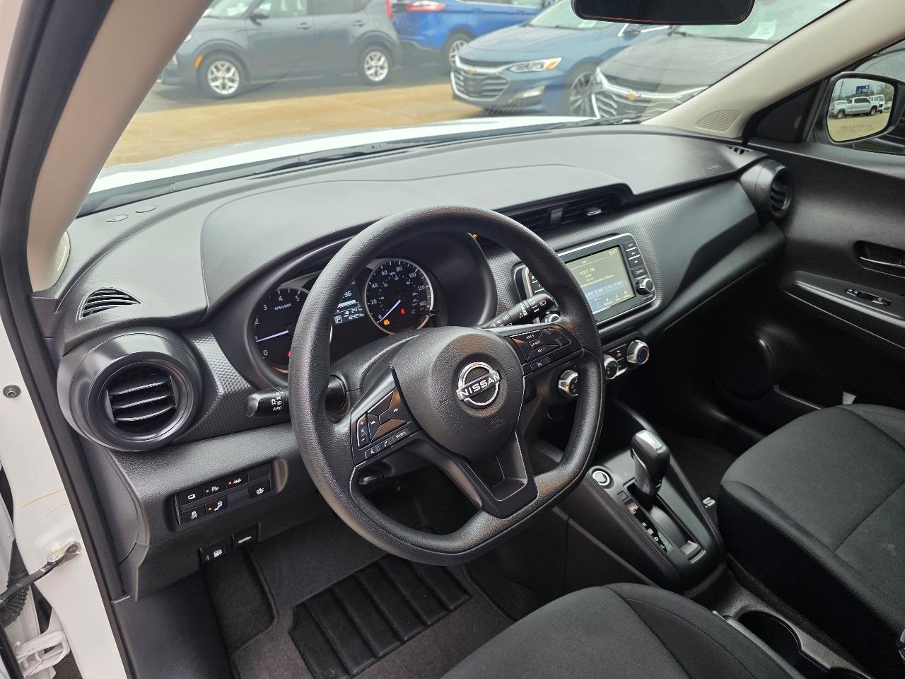 Nissan Kicks S FWD 2024